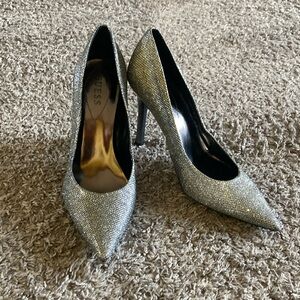 GUESS Silver Women's Heels s.10